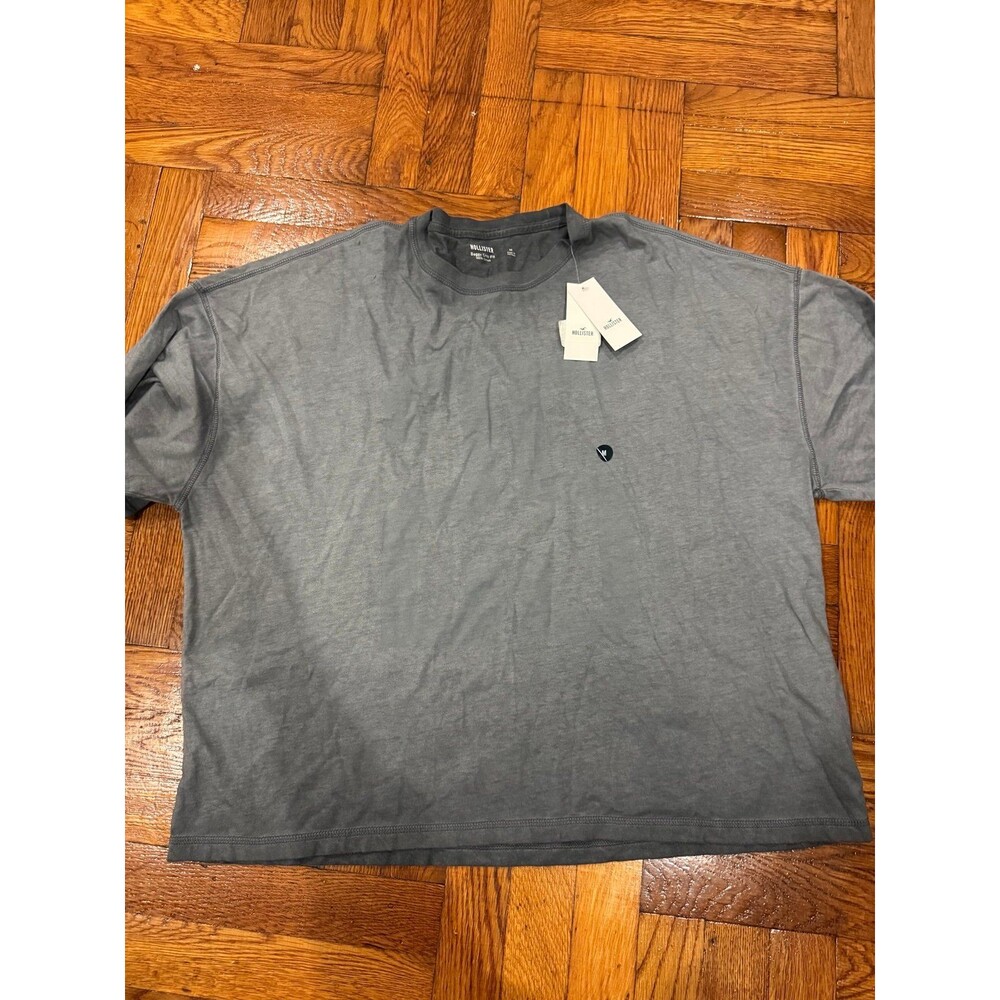 Hollister baggy crop fit size M men’s NWT dark grey